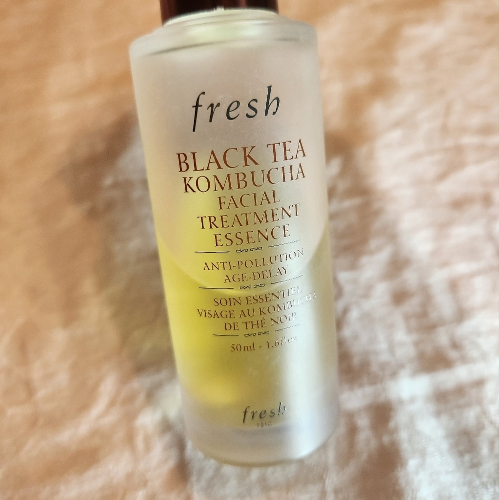 Fresh Black Tea kombucha facial essence - Picture 5 of 5